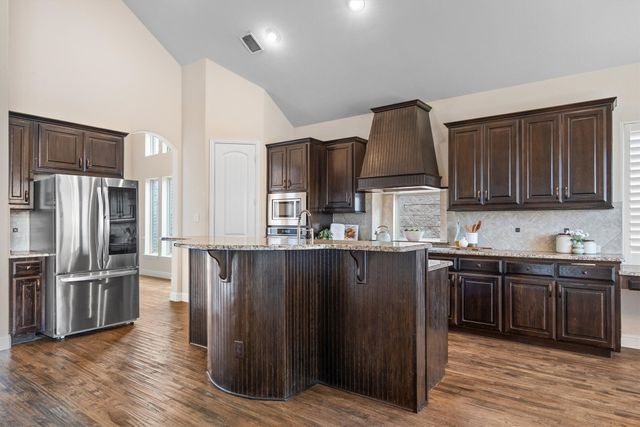 1148 Grant Avenue, Lantana, TX 76226