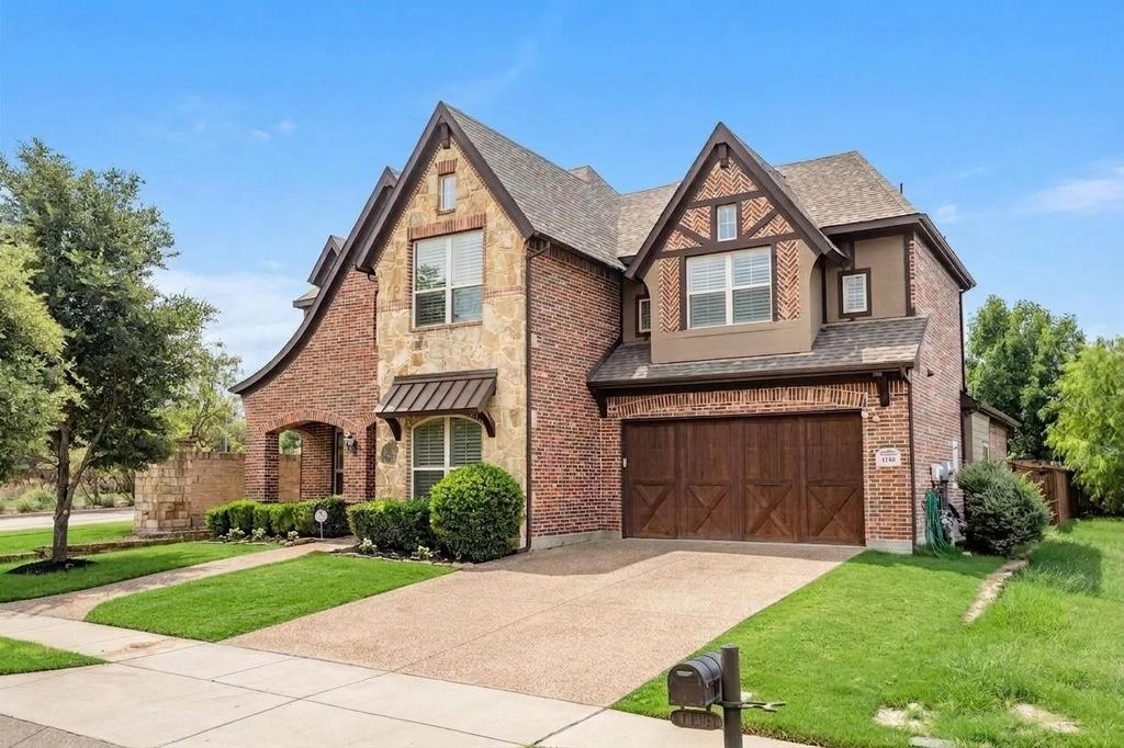 1148 Grant Avenue, Lantana, TX 76226