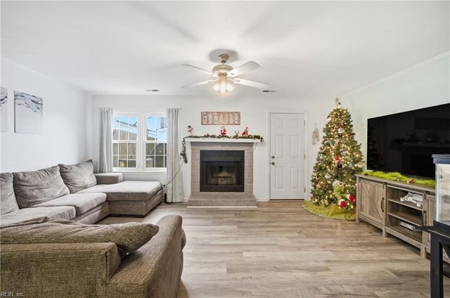 1735 Purchase ARCH, Virginia Beach, VA 23454