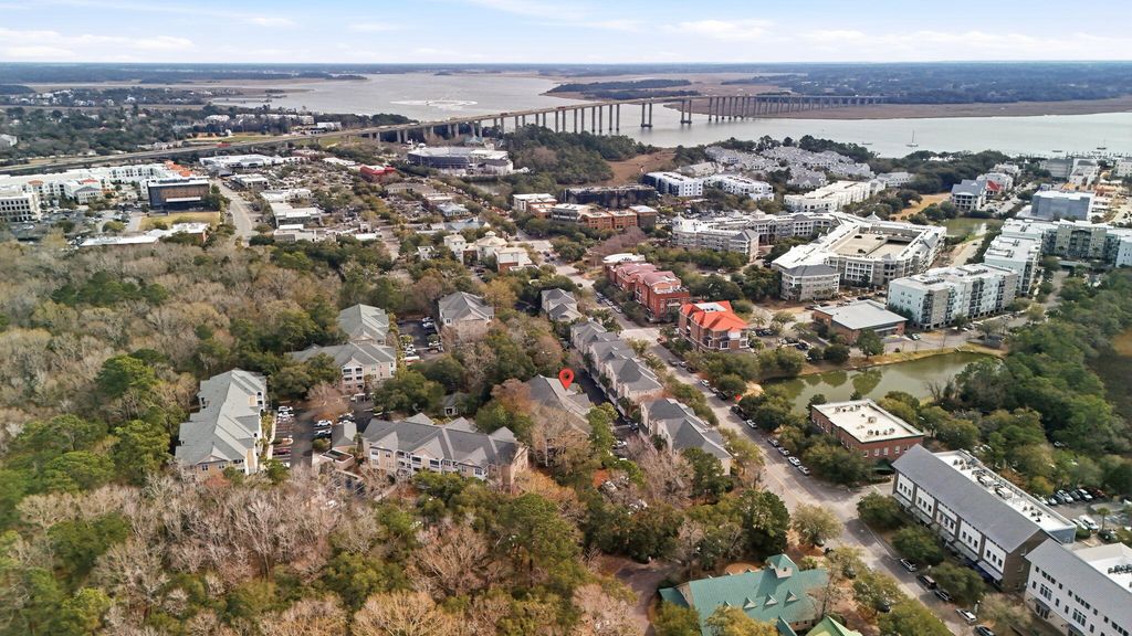 Image 22 of property listing at 600 Bucksley Lane 305, Charleston, SC 29492