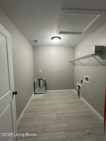 217 Open Meadow Dr, Bardstown, KY 40004