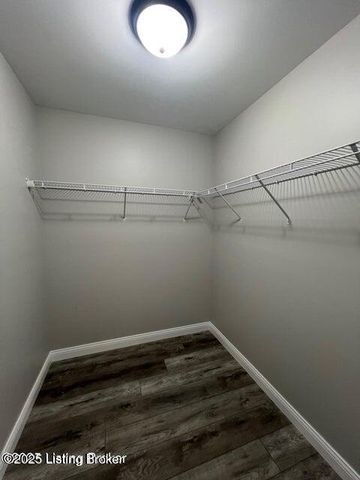 217 Open Meadow Dr, Bardstown, KY 40004