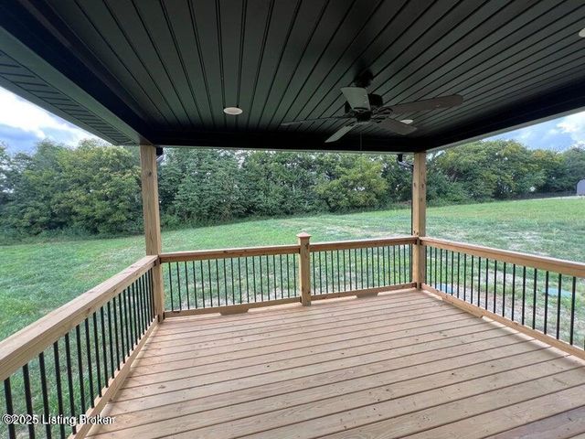 217 Open Meadow Dr, Bardstown, KY 40004