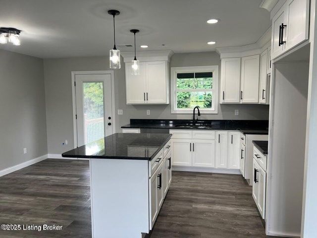 217 Open Meadow Dr, Bardstown, KY 40004