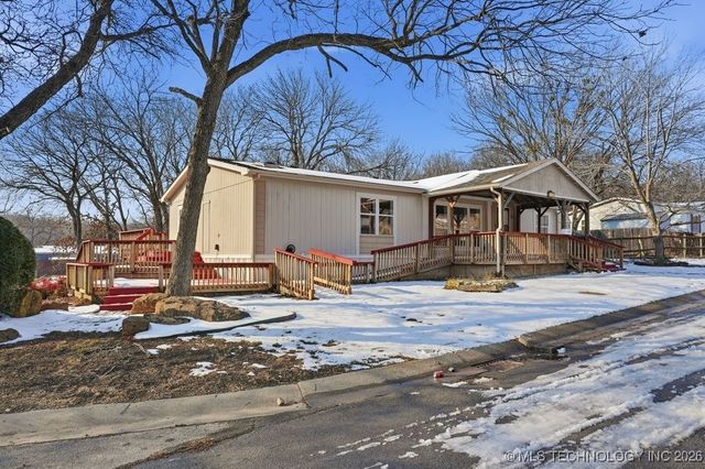 13706 Peabody Drive, Glenpool, OK 74033