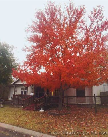 13706 Peabody Drive, Glenpool, OK 74033