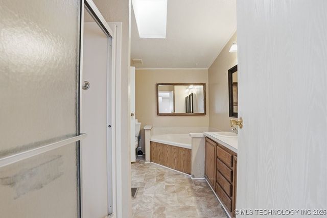 13706 Peabody Drive, Glenpool, OK 74033