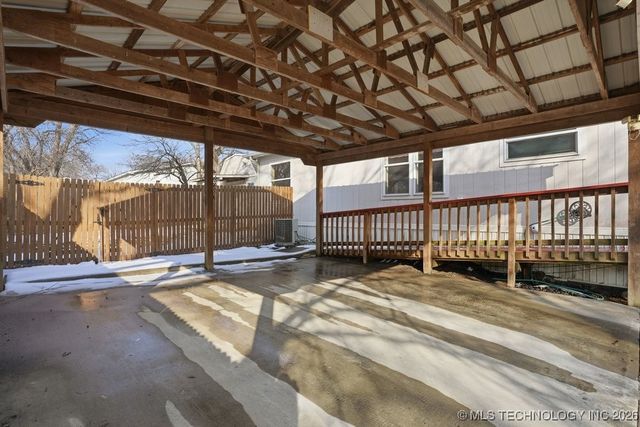 13706 Peabody Drive, Glenpool, OK 74033