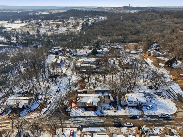 13706 Peabody Drive, Glenpool, OK 74033