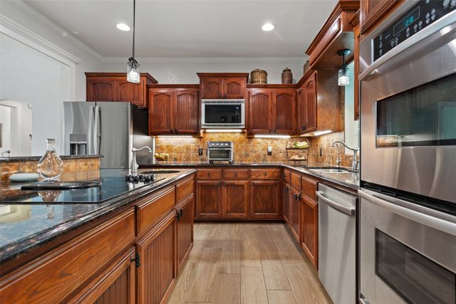 10443 County Road 3407, Brownsboro, TX 75756