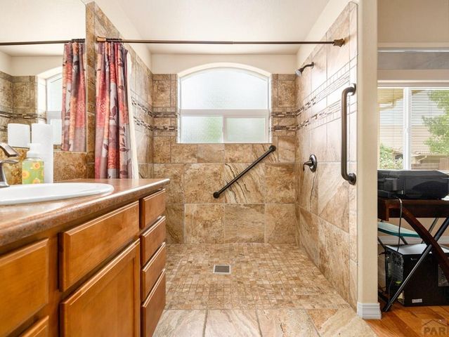 4911 Applecrest Dr., Pueblo, CO 81005