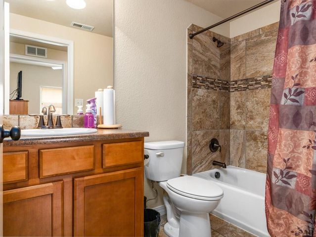 4911 Applecrest Dr., Pueblo, CO 81005