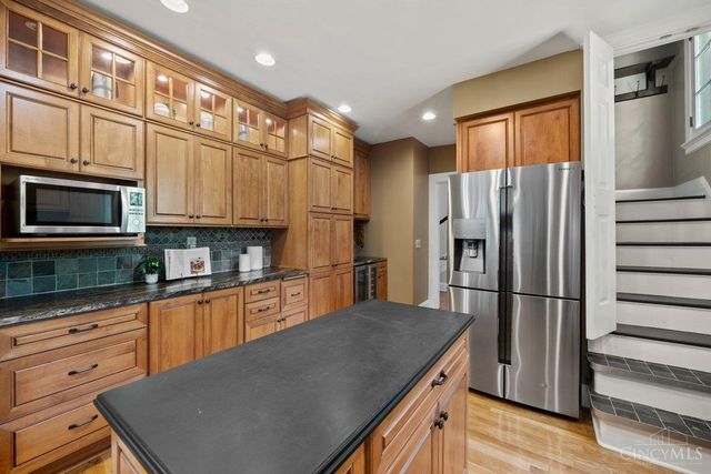 3940 Red Bud Avenue, Cincinnati, OH 45229