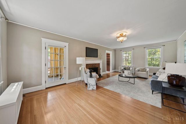 3940 Red Bud Avenue, Cincinnati, OH 45229