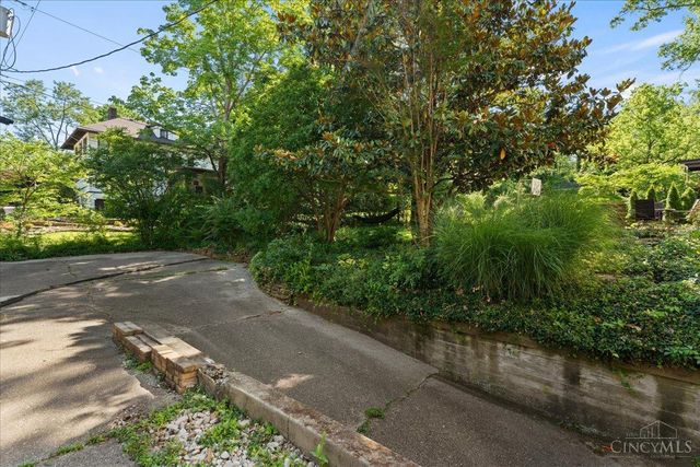 3940 Red Bud Avenue, Cincinnati, OH 45229