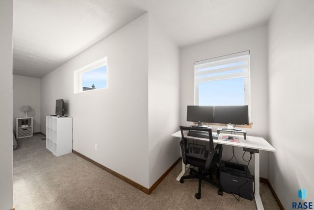 8133 E Tencate Pl Place, Sioux Falls, SD 57110