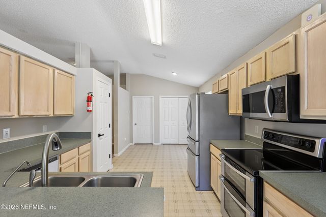 3422 BRAHMA BULL Court, Jacksonville, FL 32226