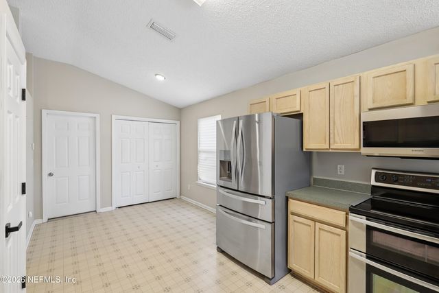 3422 BRAHMA BULL Court, Jacksonville, FL 32226