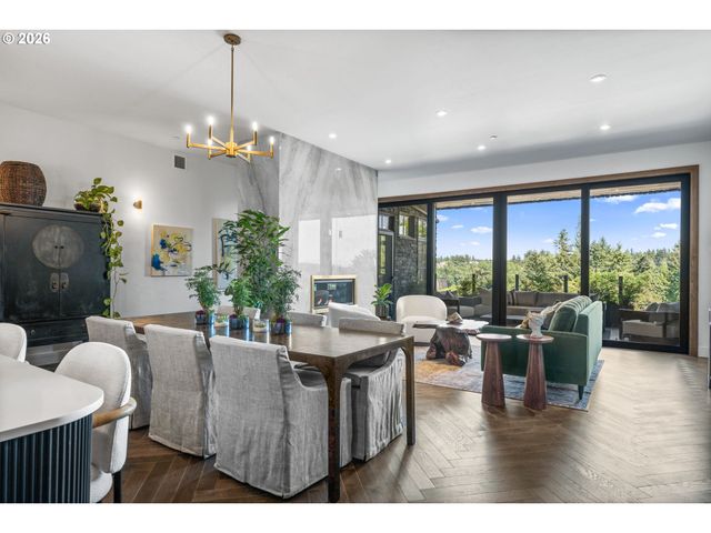 21 D Ave 3, Lake Oswego, OR 97034