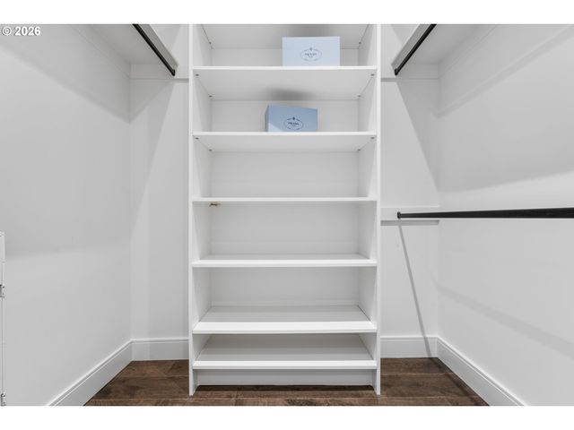 21 D Ave 3, Lake Oswego, OR 97034