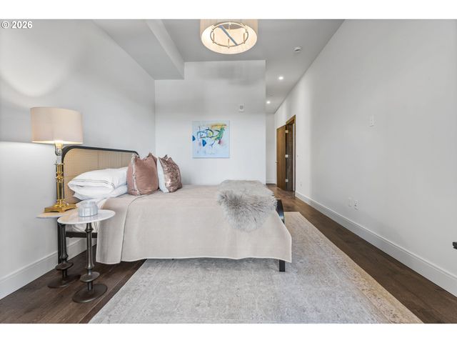 21 D Ave 3, Lake Oswego, OR 97034