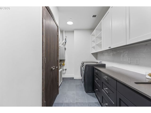 21 D Ave 3, Lake Oswego, OR 97034