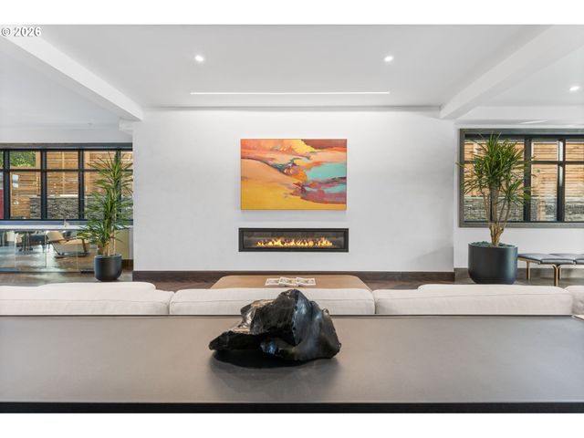 21 D Ave 3, Lake Oswego, OR 97034