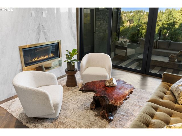 21 D Ave 3, Lake Oswego, OR 97034