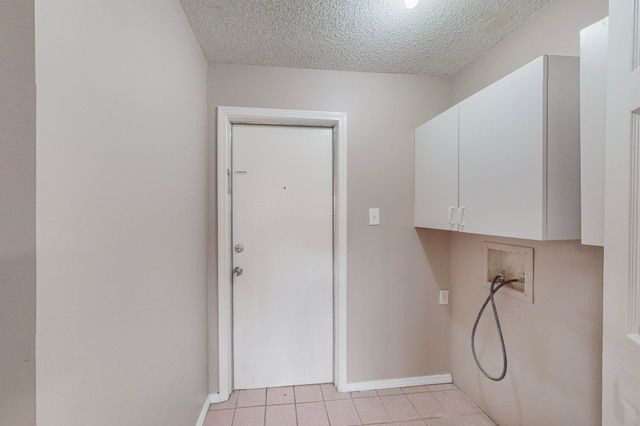 2124 Robinson Street, Irving, TX 75060