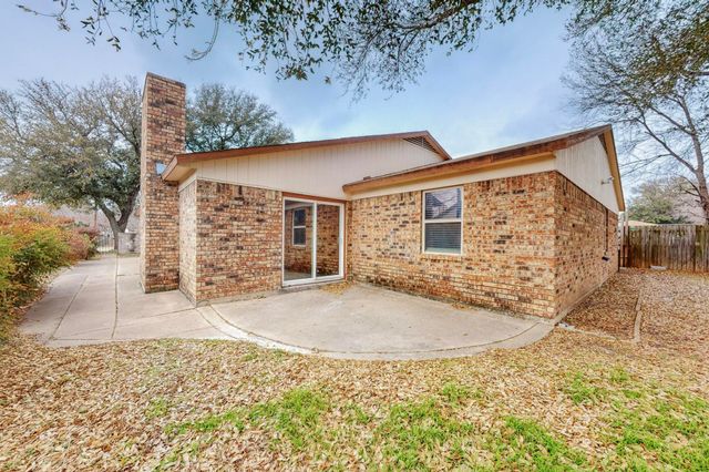 2124 Robinson Street, Irving, TX 75060