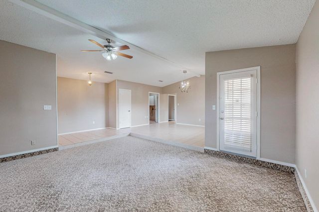 2124 Robinson Street, Irving, TX 75060