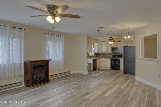 111 Sunset Road 60, Whiting, NJ 08759