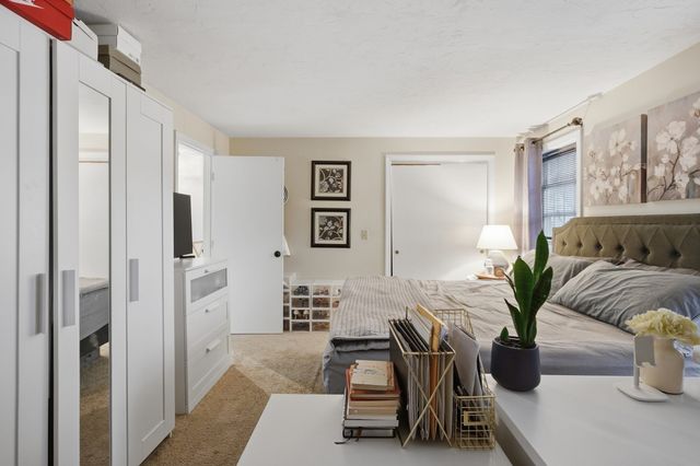 15 Enid St, Worcester, MA 01604