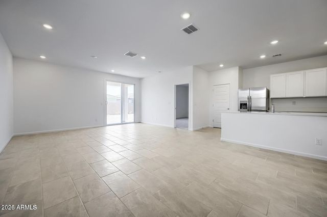 4587 E KENNETH Lane, San Tan Valley, AZ 85143