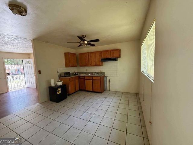 3185 Delmar Lane NW, Atlanta, GA 30311