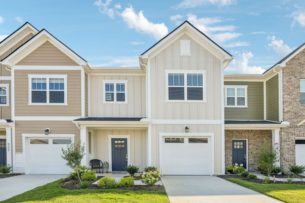 329 Carver Connection, Lebanon, TN 37087