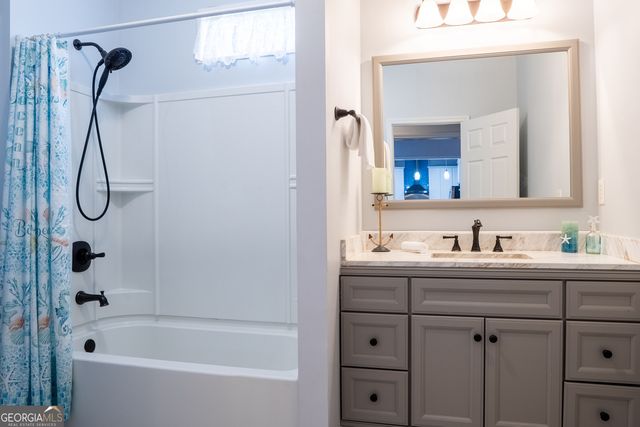 558 Savannah Rose Way, Lawrenceville, GA 30045