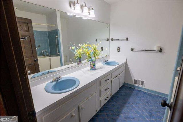 1420 Virgil Lane SW, Mableton, GA 30126