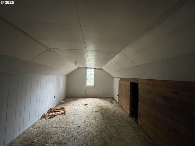 1109 4TH St, Springfield, OR 97477