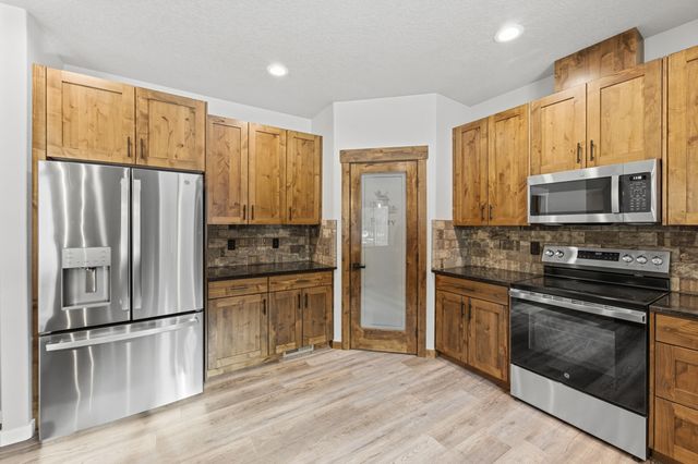 16083 Dyke Road 9, La Pine, OR 97739