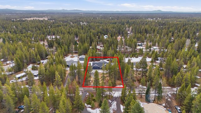 16083 Dyke Road 9, La Pine, OR 97739