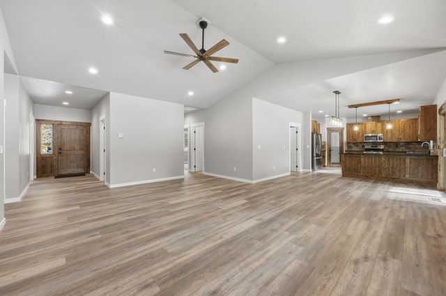 16083 Dyke Road 9, La Pine, OR 97739