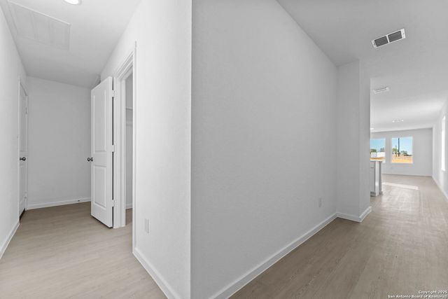 2218 Collins Alley, Converse, TX 78109