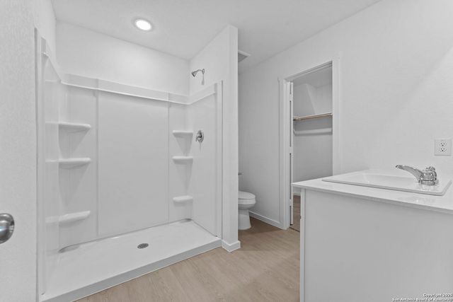 2218 Collins Alley, Converse, TX 78109