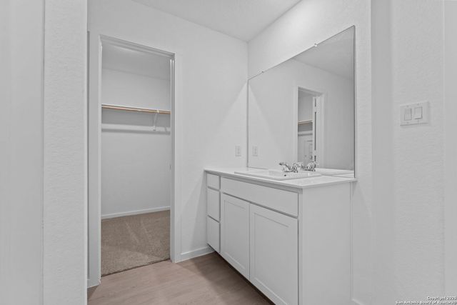 2218 Collins Alley, Converse, TX 78109