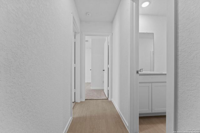 2218 Collins Alley, Converse, TX 78109