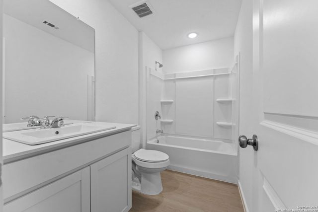 2218 Collins Alley, Converse, TX 78109