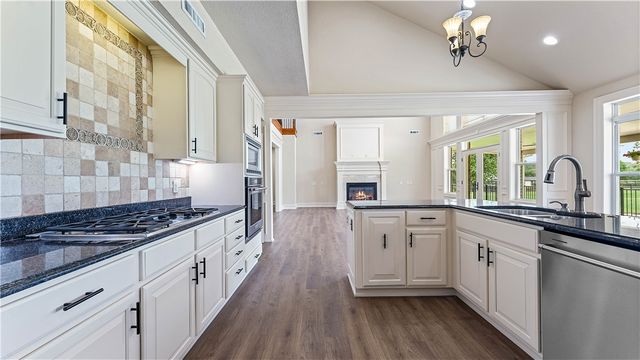 12226 Churchill Downs, Springdale, AR 72762