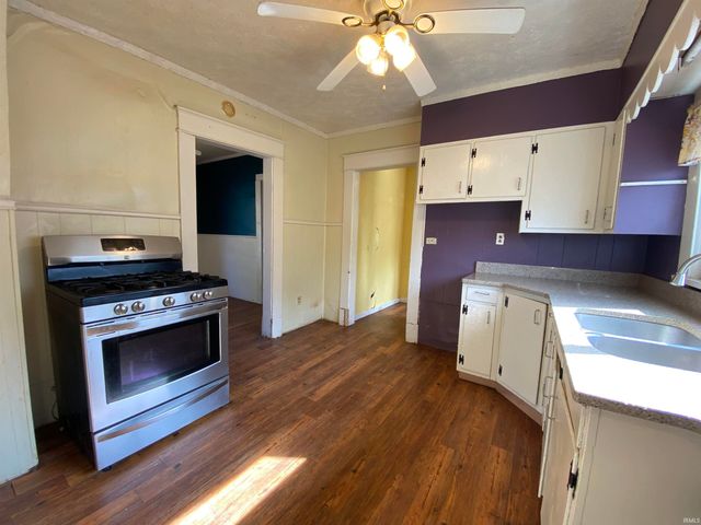 702 W Street, Bedford, IN 47421