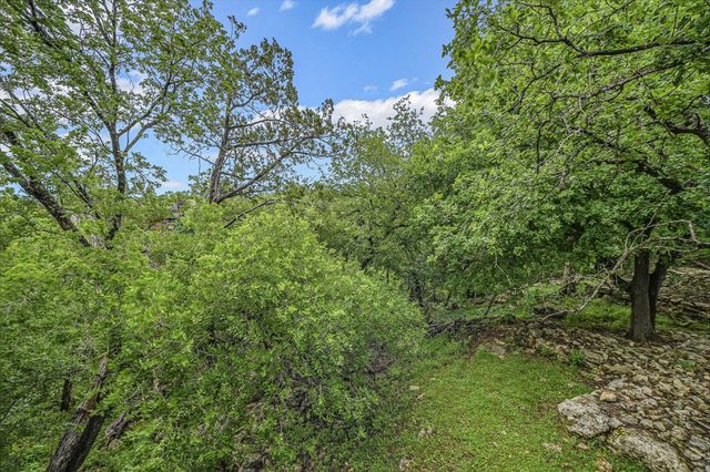 8200 Neely DR 242, Austin, TX 78759